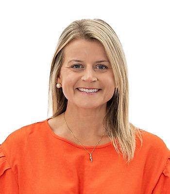 Portrait of Allie Siegesmund, REALTOR®.